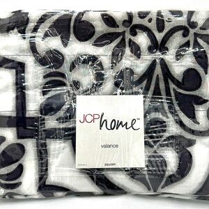 JCP Home black & white valance curtain NWT This is one valance | LL2